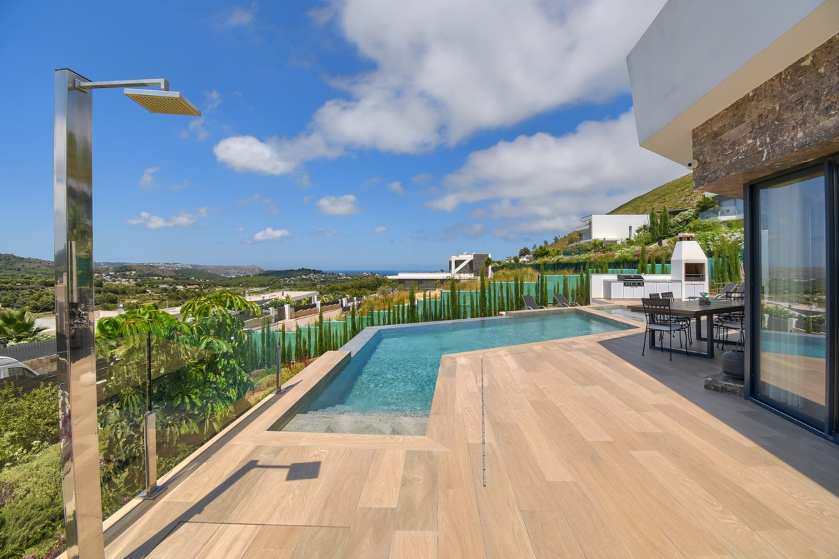 4 Bed Townhouse for sale in Javea Costa Blanca, Alicante, Spain