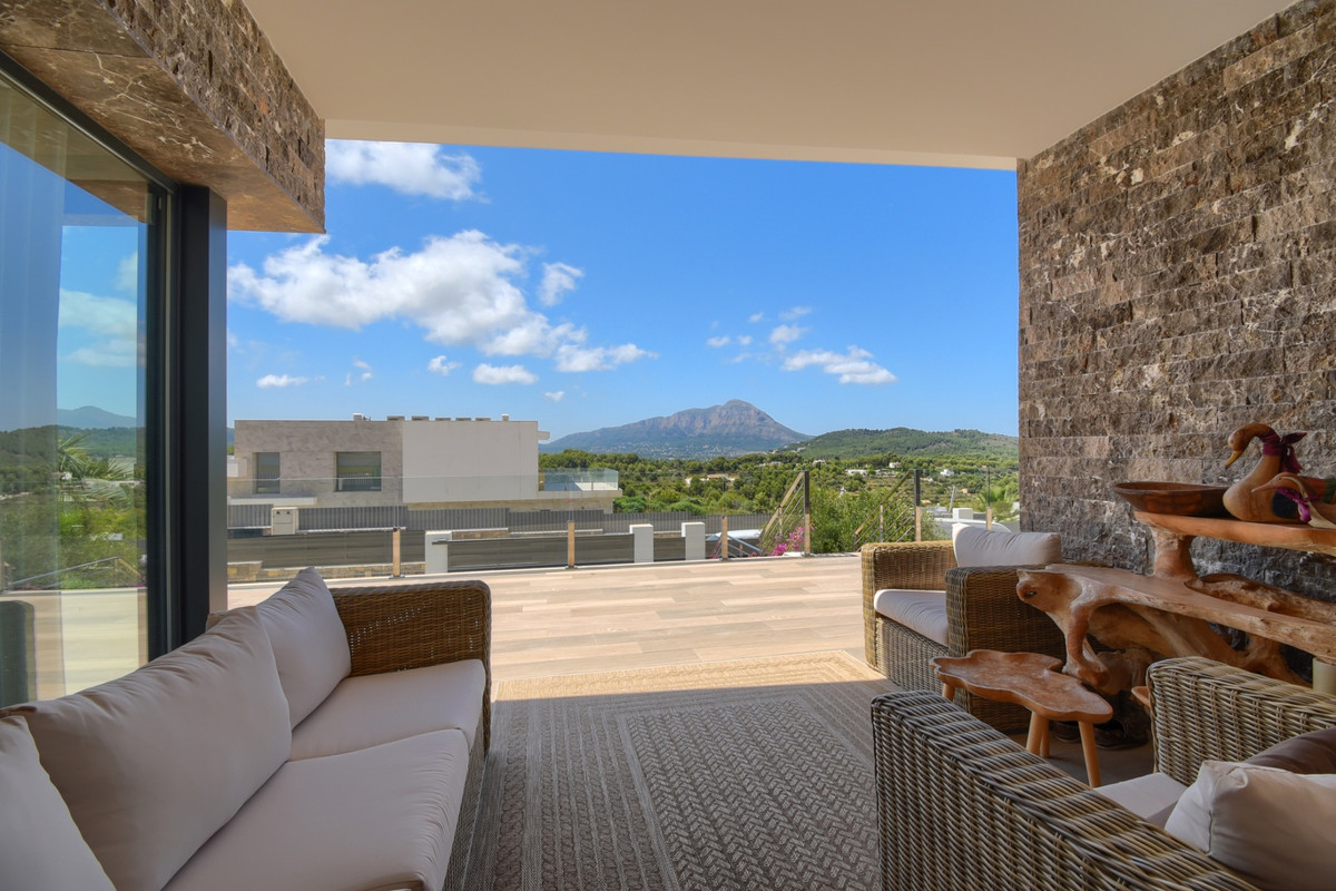 4 Bed Townhouse for sale in Javea Costa Blanca, Alicante, Spain