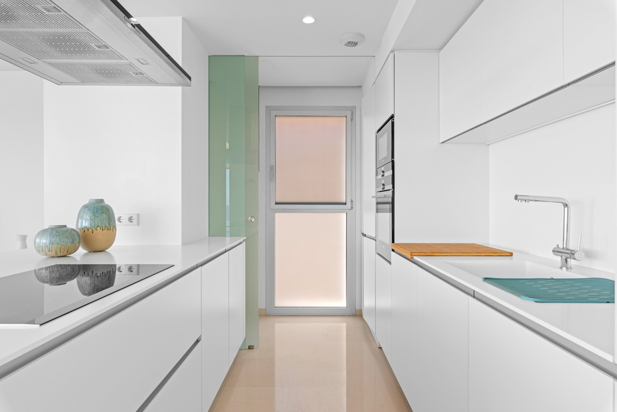 4 Bed Apartment for sale in Playa Del Cura Costa Blanca, Alicante, Spain