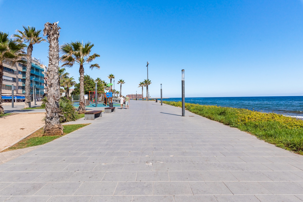 4 Bed Apartment for sale in Playa Del Cura Costa Blanca, Alicante, Spain