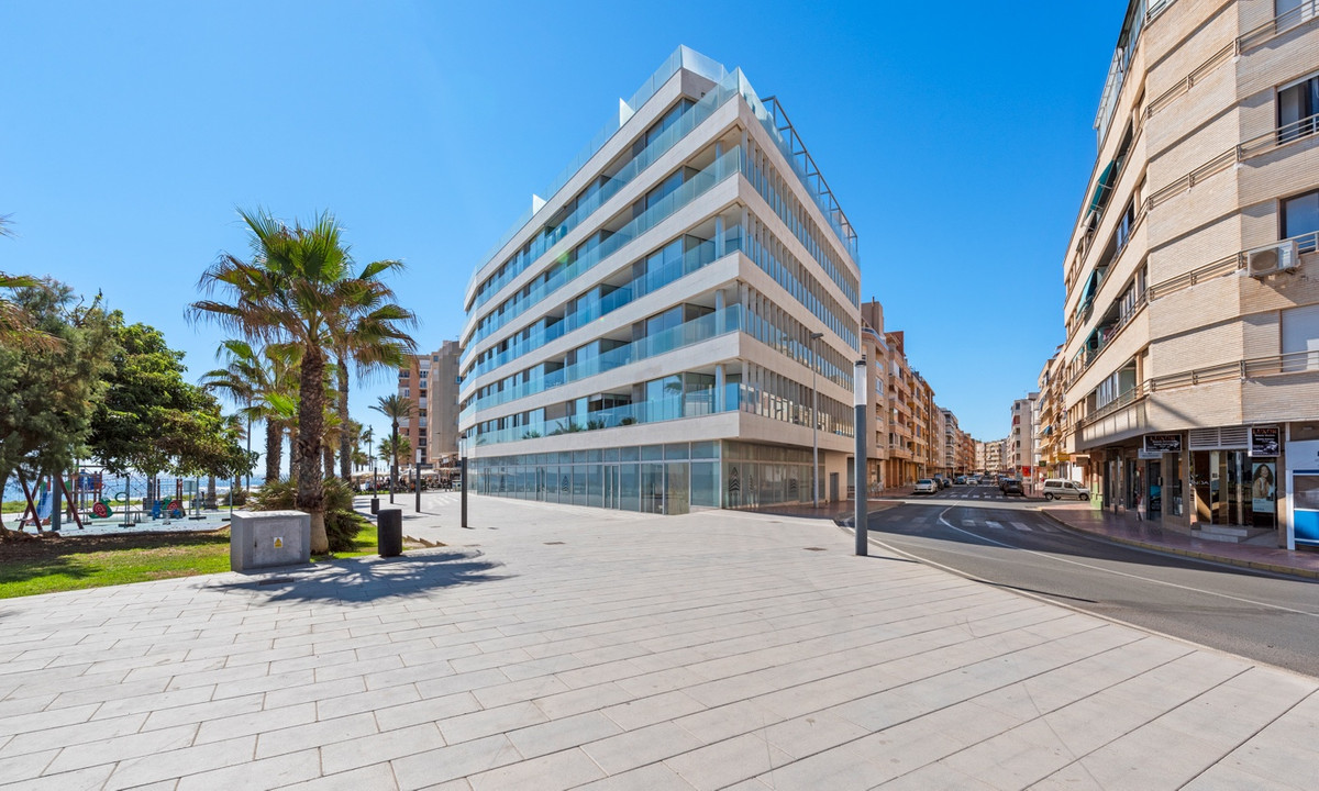 4 Bed Apartment for sale in Playa Del Cura Costa Blanca, Alicante, Spain