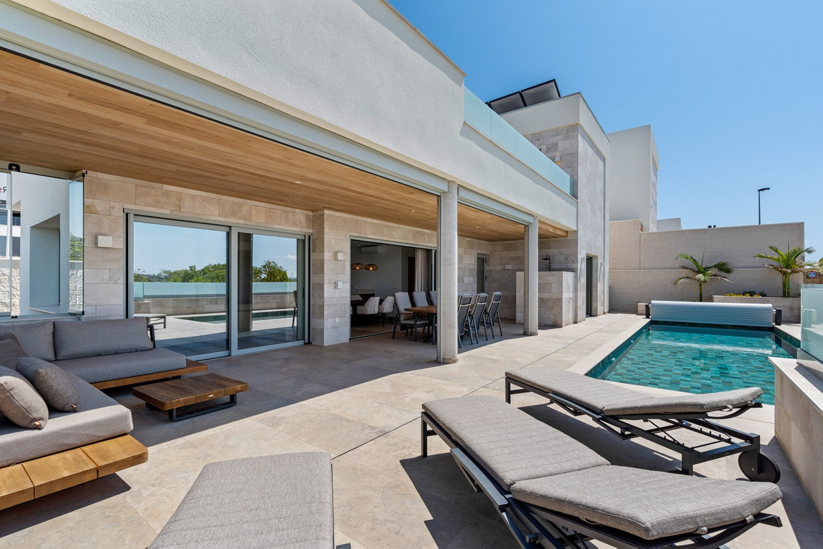 4 Bed Townhouse for sale in Benijofar Costa Blanca, Alicante, Spain