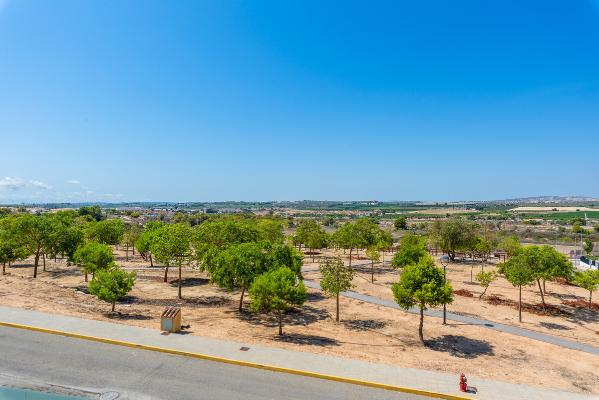 4 Bed Townhouse for sale in Benijofar Costa Blanca, Alicante, Spain