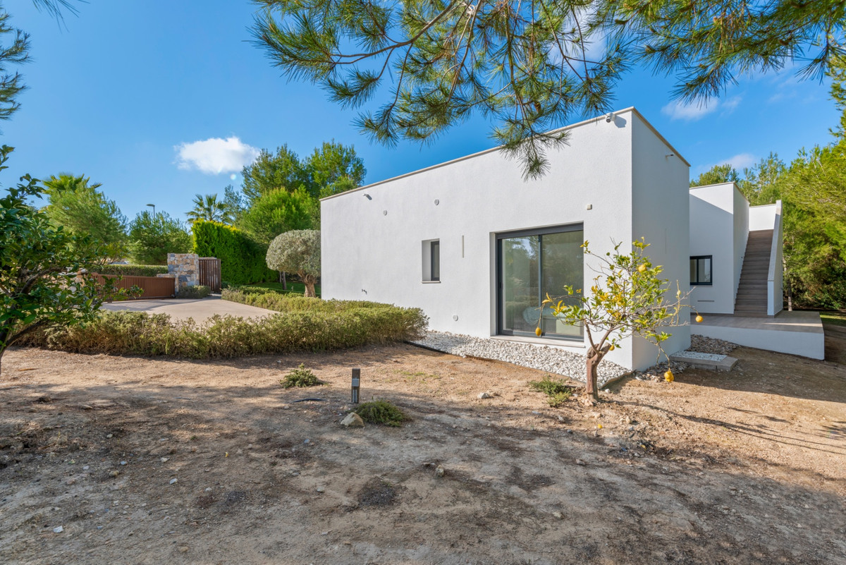 3 Bed Townhouse for sale in Las Colinas Golf Costa Blanca, Alicante, Spain