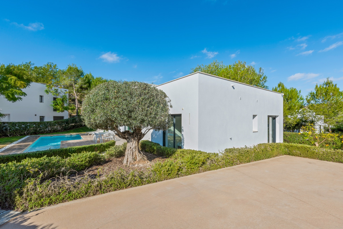 3 Bed Townhouse for sale in Las Colinas Golf Costa Blanca, Alicante, Spain