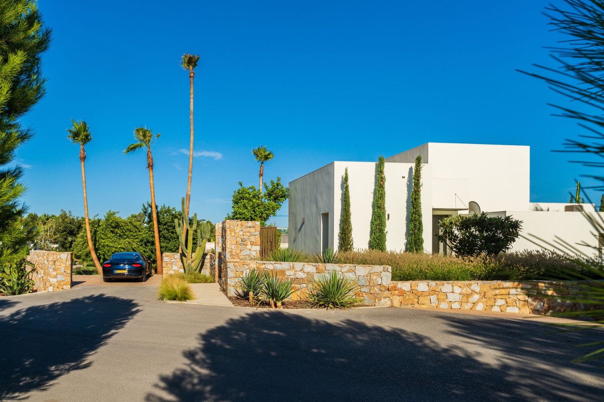 5 Bed Townhouse for sale in Las Colinas Golf Costa Blanca, Alicante, Spain