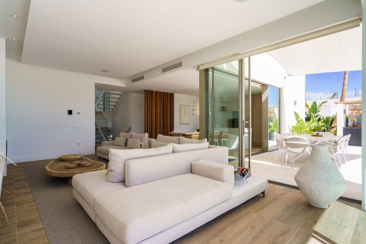 5 Bed Townhouse for sale in Las Colinas Golf Costa Blanca, Alicante, Spain