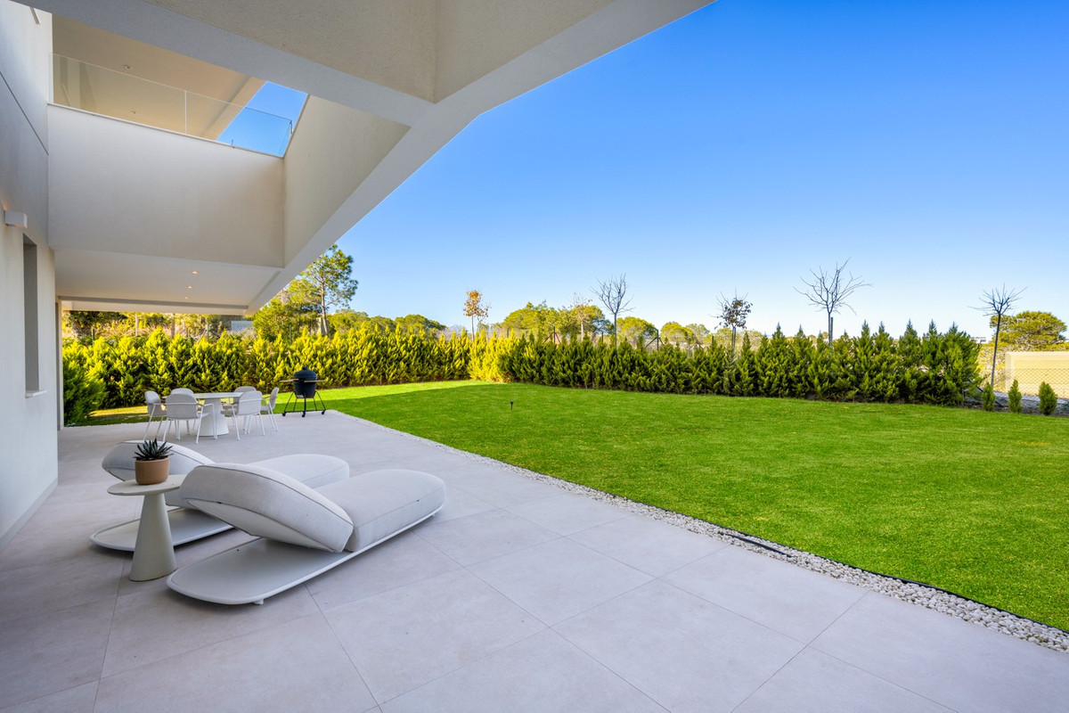 3 Bed Apartment for sale in Las Colinas Golf Costa Blanca, Alicante, Spain