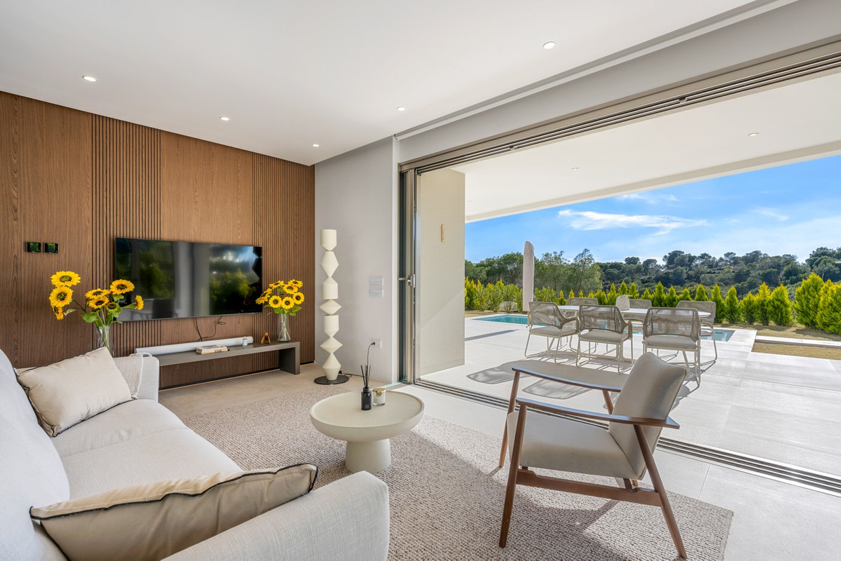 3 Bed Apartment for sale in Las Colinas Golf Costa Blanca, Alicante, Spain