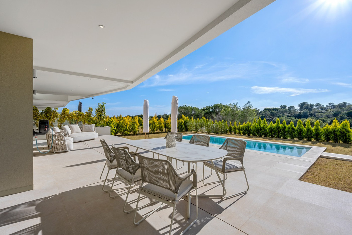 3 Bed Apartment for sale in Las Colinas Golf Costa Blanca, Alicante, Spain