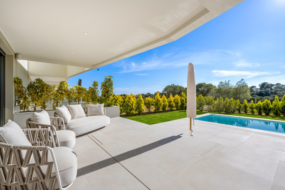 3 Bed Apartment for sale in Las Colinas Golf Costa Blanca, Alicante, Spain