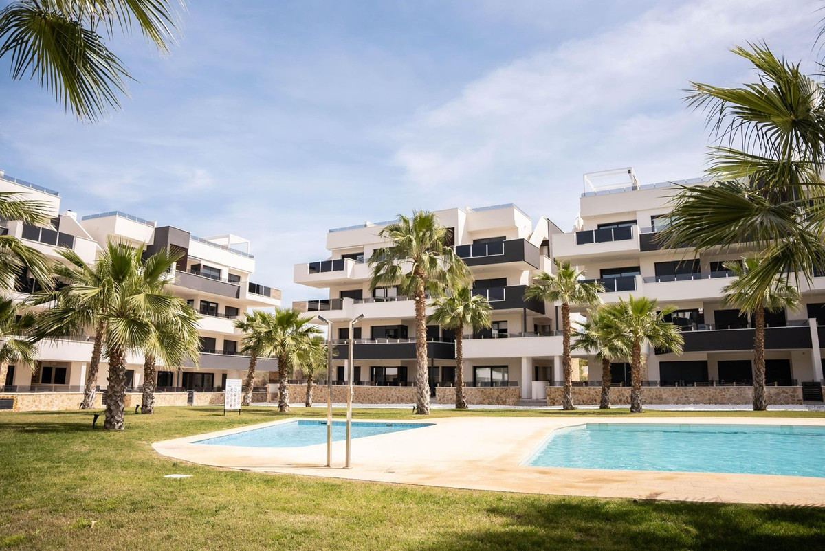 2 Bed Apartment for sale in Los Altos Costa Blanca, Alicante, Spain