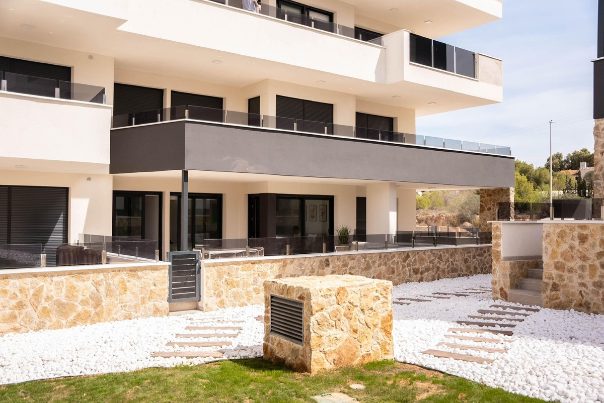 2 Bed Apartment for sale in Los Altos Costa Blanca, Alicante, Spain