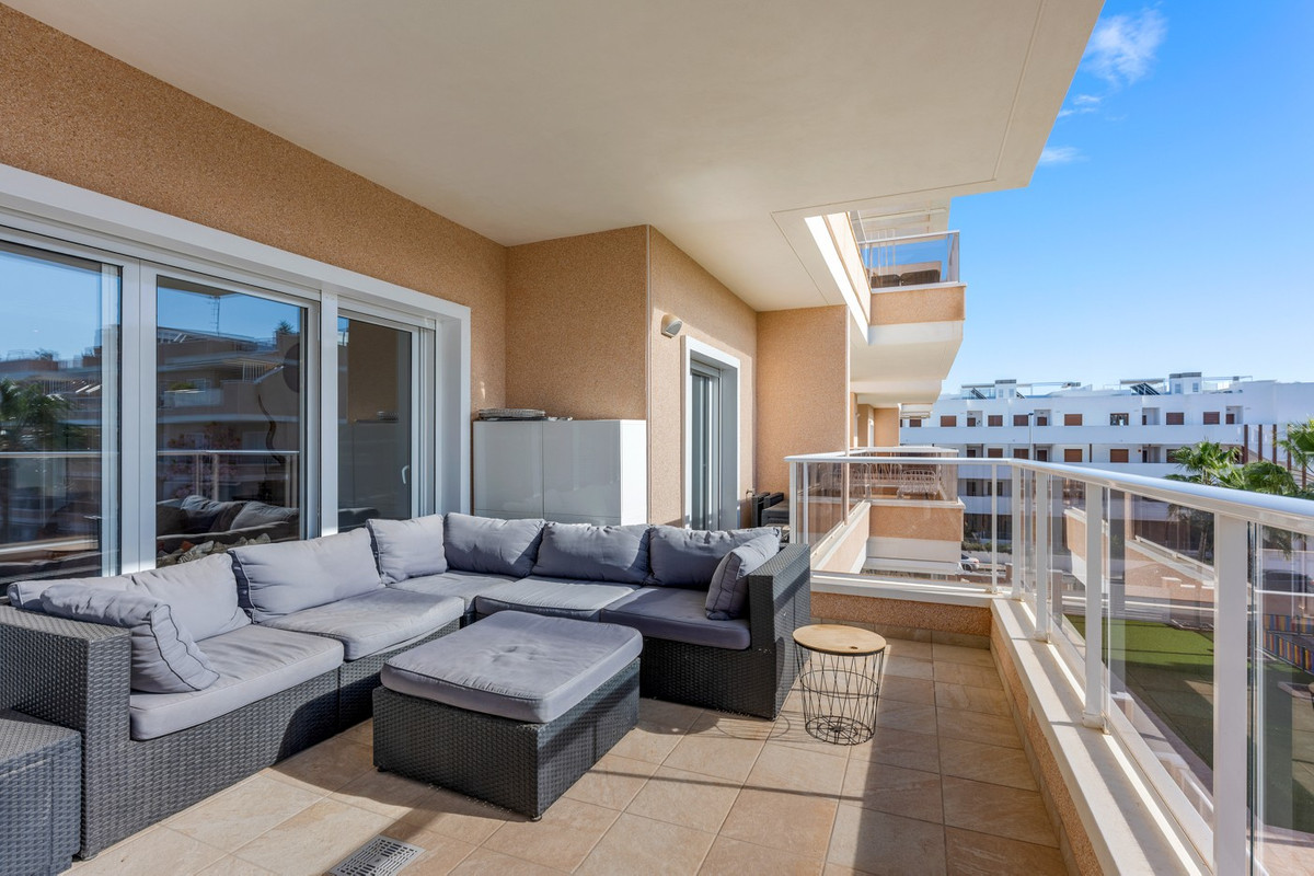 3 Bed Apartment for sale in Villamartin Costa Blanca, Alicante, Spain