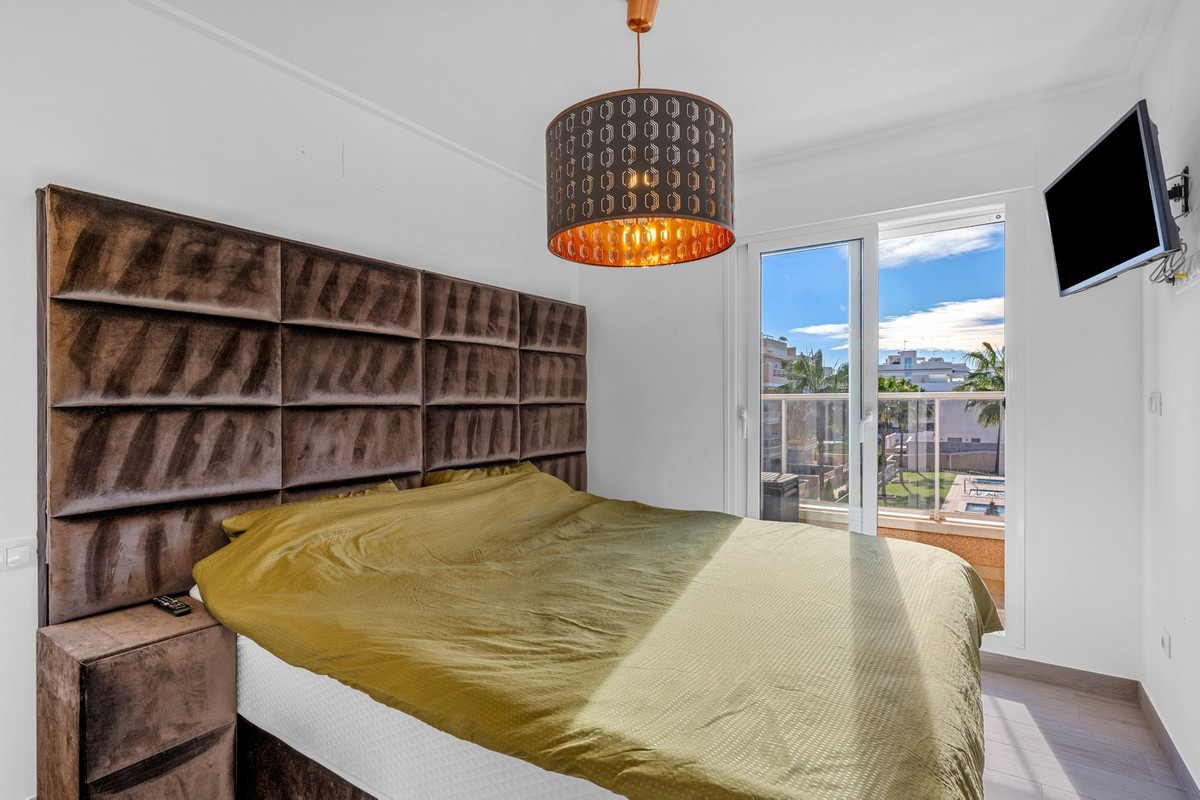 3 Bed Apartment for sale in Villamartin Costa Blanca, Alicante, Spain