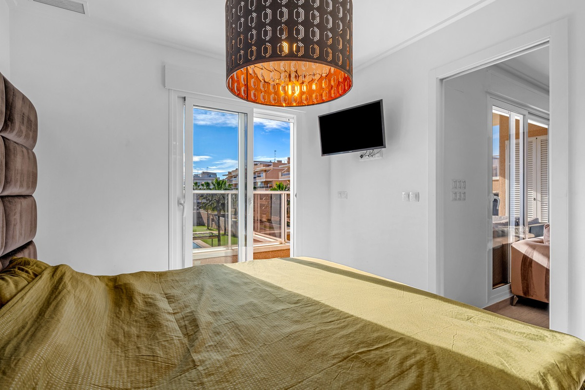 3 Bed Apartment for sale in Villamartin Costa Blanca, Alicante, Spain