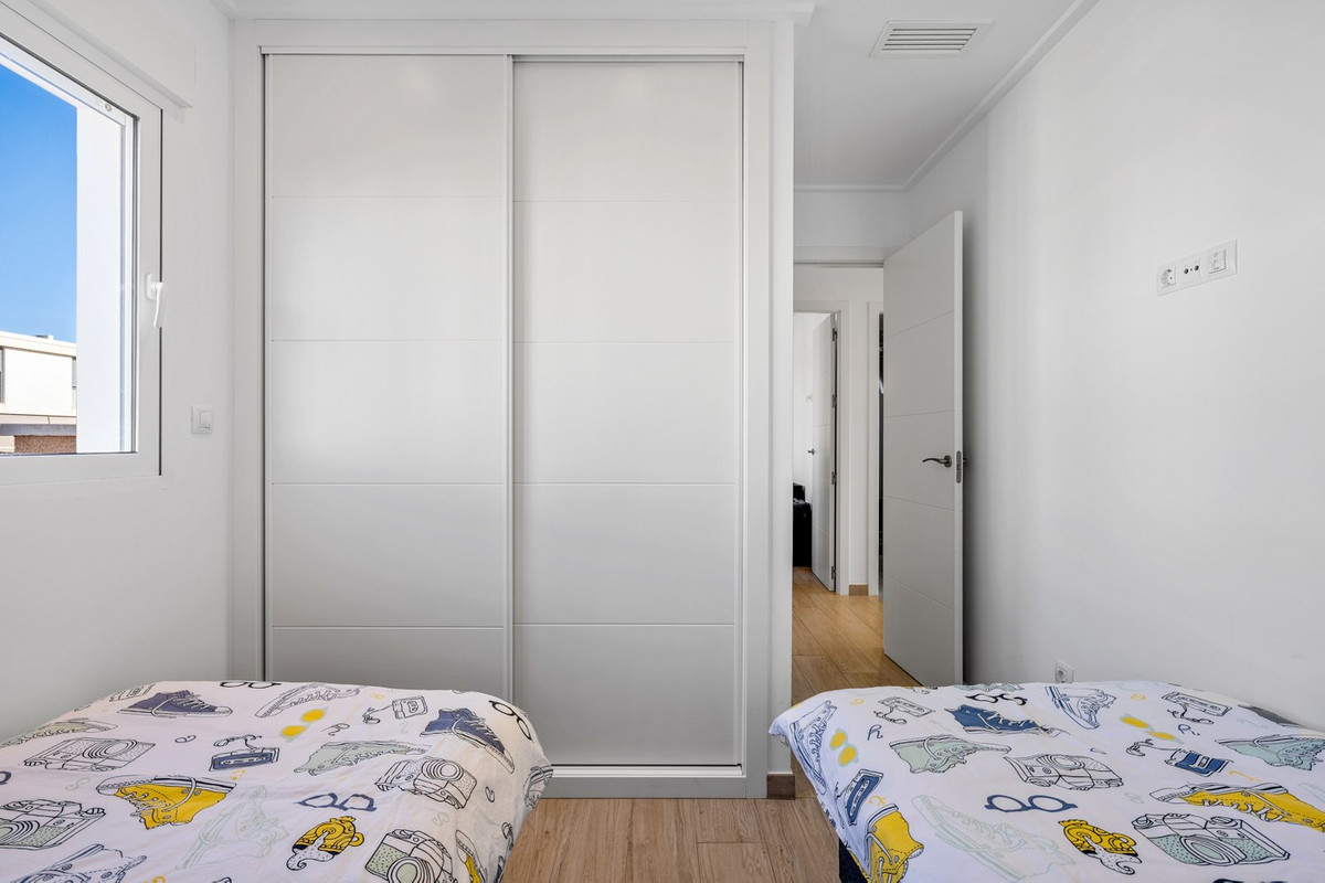 3 Bed Apartment for sale in Villamartin Costa Blanca, Alicante, Spain