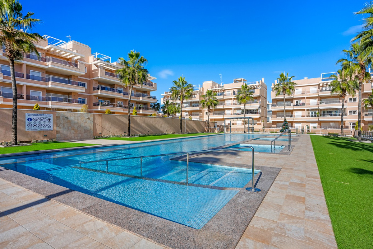 3 Bed Apartment for sale in Villamartin Costa Blanca, Alicante, Spain