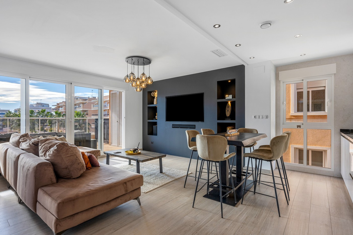 3 Bed Apartment for sale in Villamartin Costa Blanca, Alicante, Spain