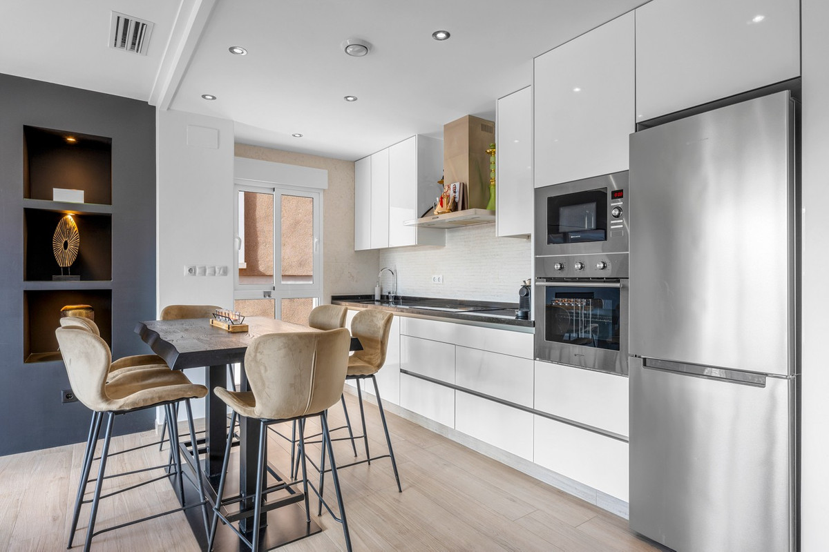 3 Bed Apartment for sale in Villamartin Costa Blanca, Alicante, Spain