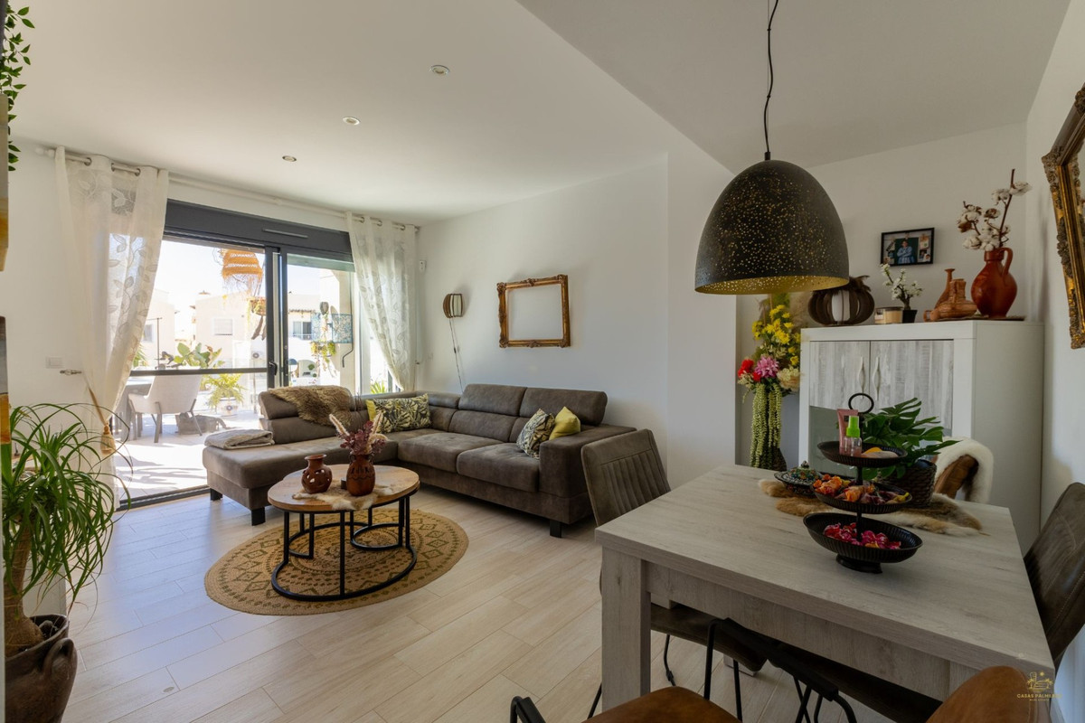 2 Bed Apartment for sale in Villamartin Costa Blanca, Alicante, Spain