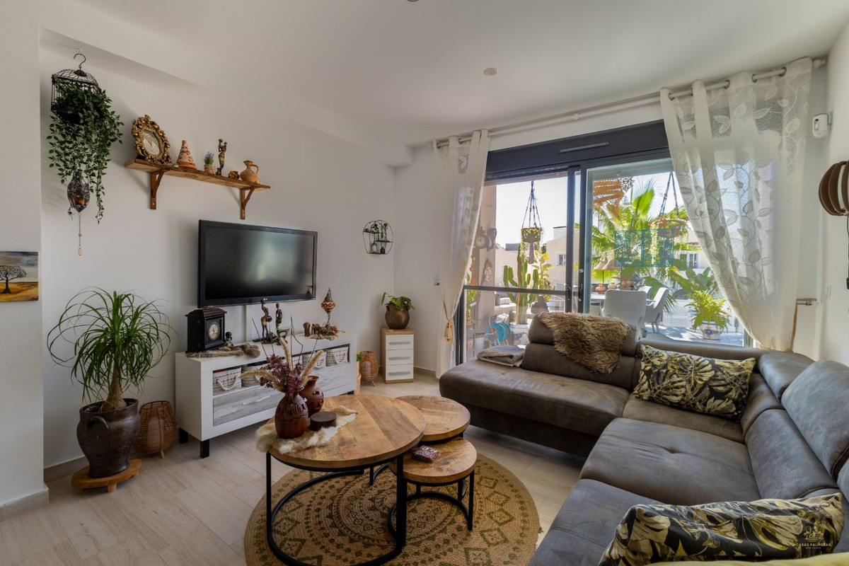 2 Bed Apartment for sale in Villamartin Costa Blanca, Alicante, Spain