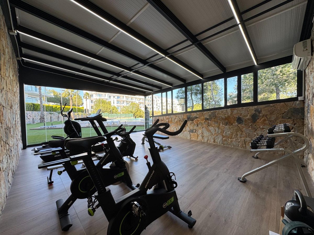 Se vende Apartamento Planta Media de 3 dormitorios en Costa Blanca, Alicante, España