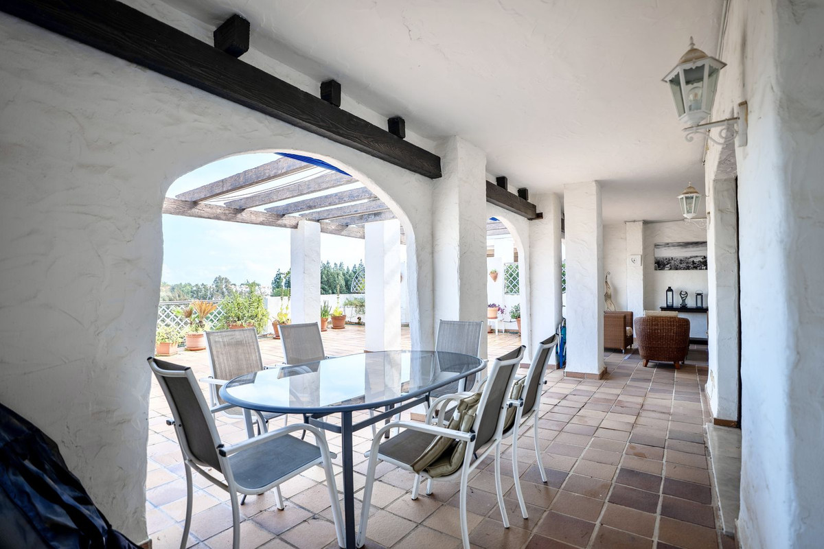 2 Bed Apartment for sale in Río Real Costa Del Sol, Málaga, Spain
