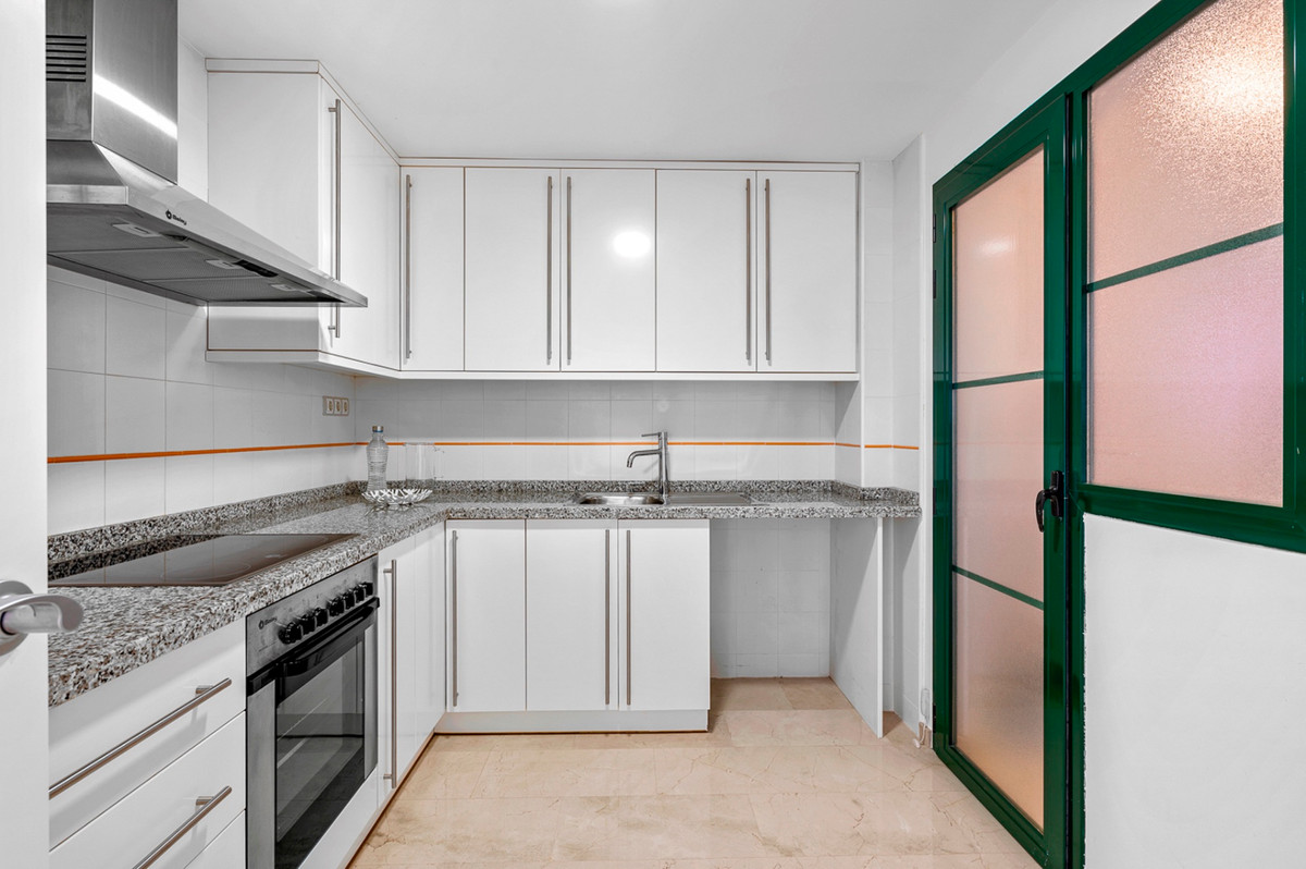 Se vende Apartamento Planta Media de 1 dormitorios en Costa Blanca, Alicante, España