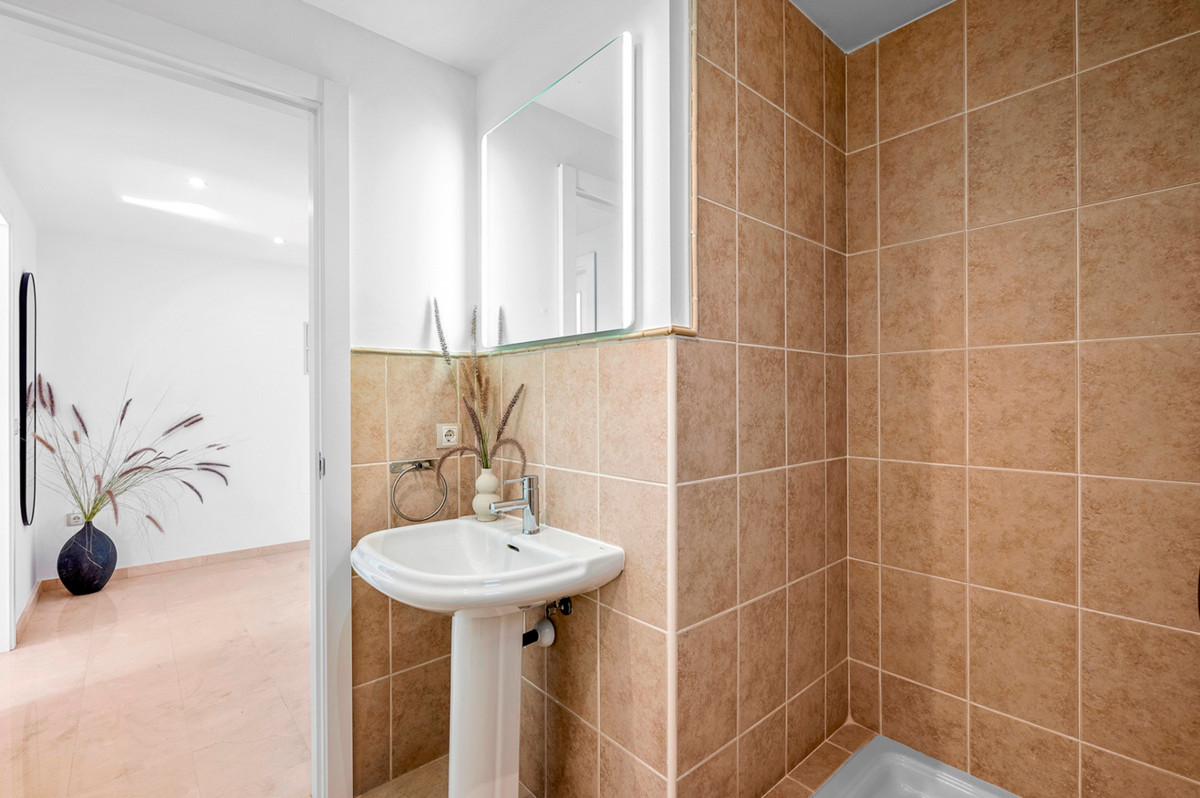 Se vende Apartamento Planta Media de 1 dormitorios en Costa Blanca, Alicante, España