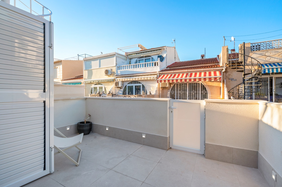 Se vende Adosada de 2 dormitorios en Costa Blanca, Alicante, España