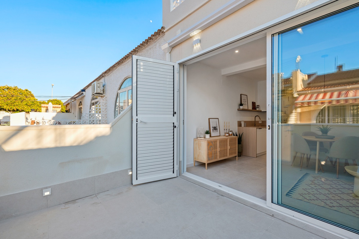 Se vende Adosada de 2 dormitorios en Costa Blanca, Alicante, España