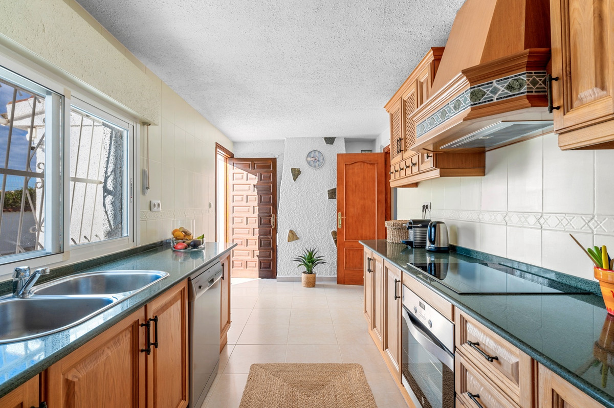 3 Bed Townhouse for sale in Rojales Costa Blanca, Alicante, Spain