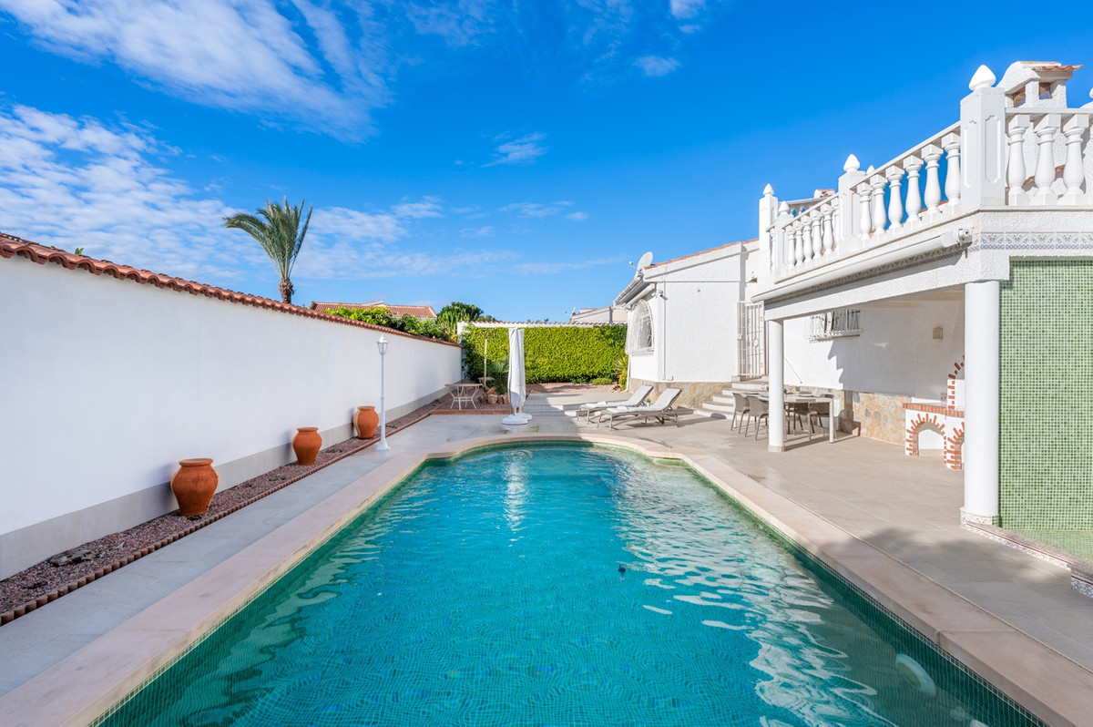 3 Bed Townhouse for sale in Rojales Costa Blanca, Alicante, Spain
