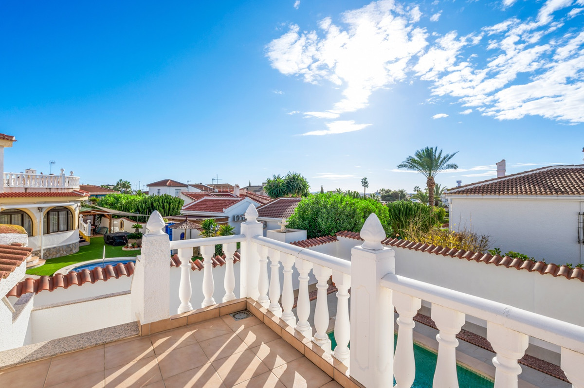 3 Bed Townhouse for sale in Rojales Costa Blanca, Alicante, Spain