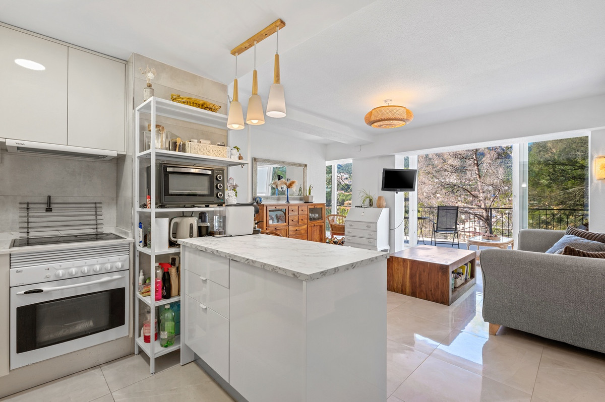 Se vende Apartamento Planta Media de 2 dormitorios en Costa Blanca, Alicante, España