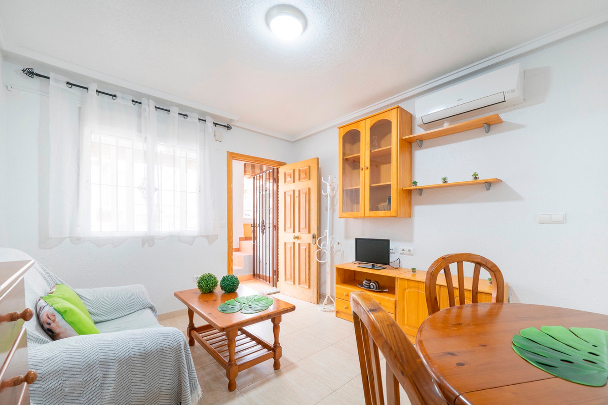 Se vende Adosada de 2 dormitorios en Costa Blanca, Alicante, España