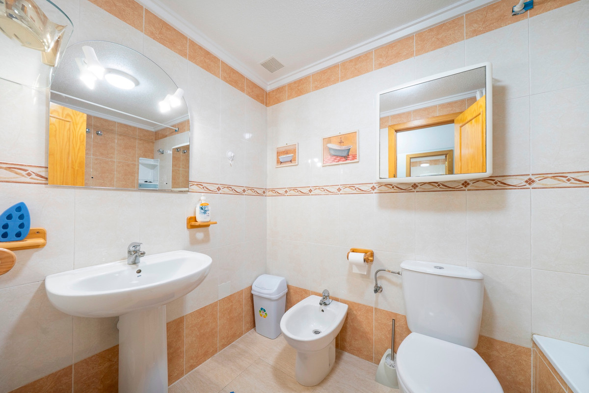 Se vende Adosada de 2 dormitorios en Costa Blanca, Alicante, España