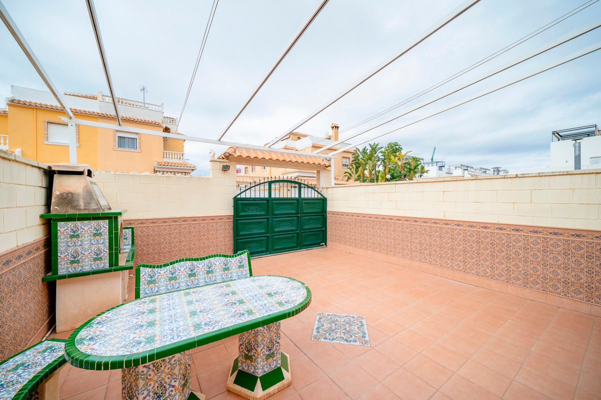 Se vende Adosada de 2 dormitorios en Costa Blanca, Alicante, España