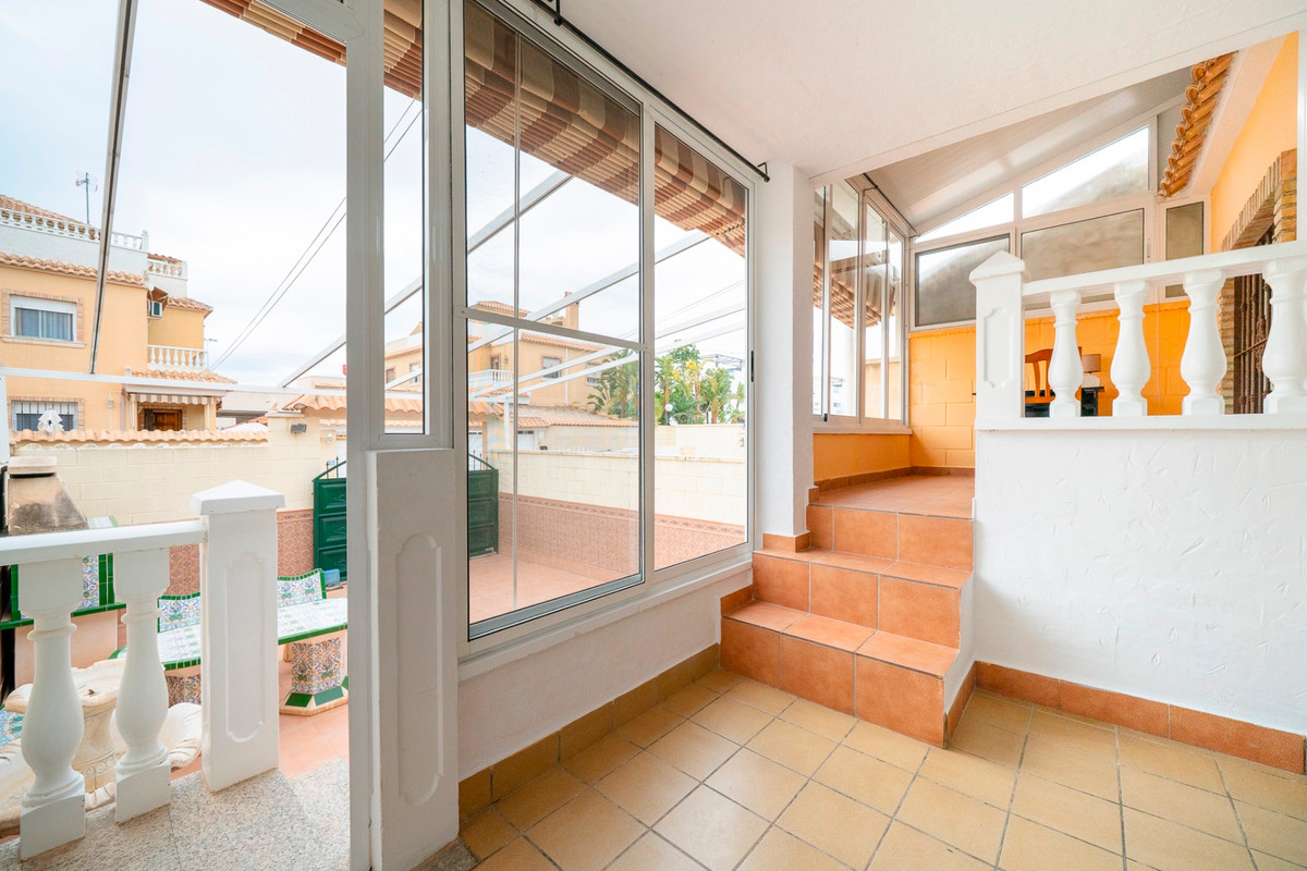 Se vende Adosada de 2 dormitorios en Costa Blanca, Alicante, España