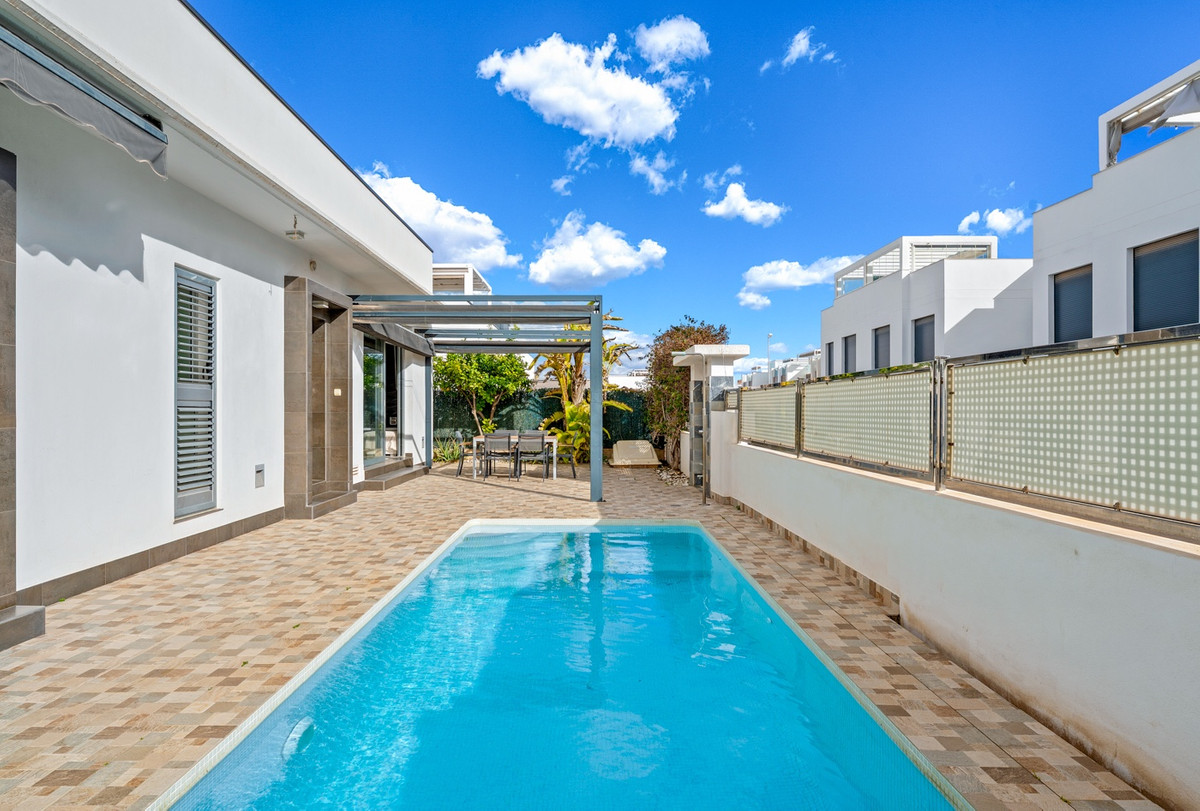 3 Bed Townhouse for sale in Ciudad Quesada Costa Blanca, Alicante, Spain
