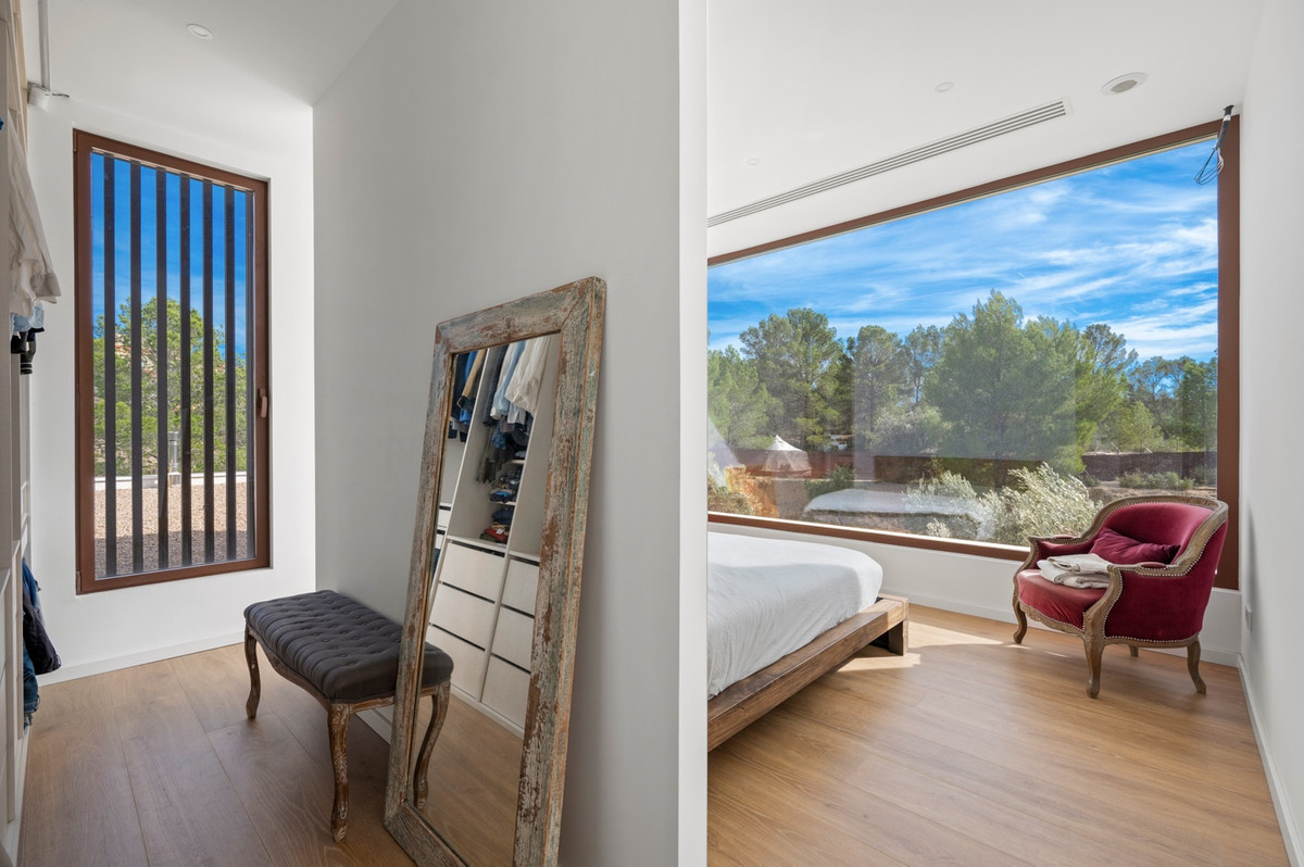 4 Bed Townhouse for sale in Finestrat Costa Blanca, Alicante, Spain