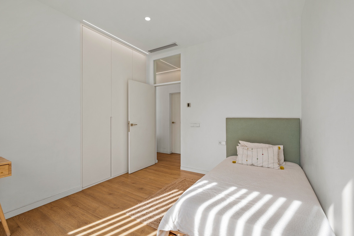 4 Bed Townhouse for sale in Finestrat Costa Blanca, Alicante, Spain