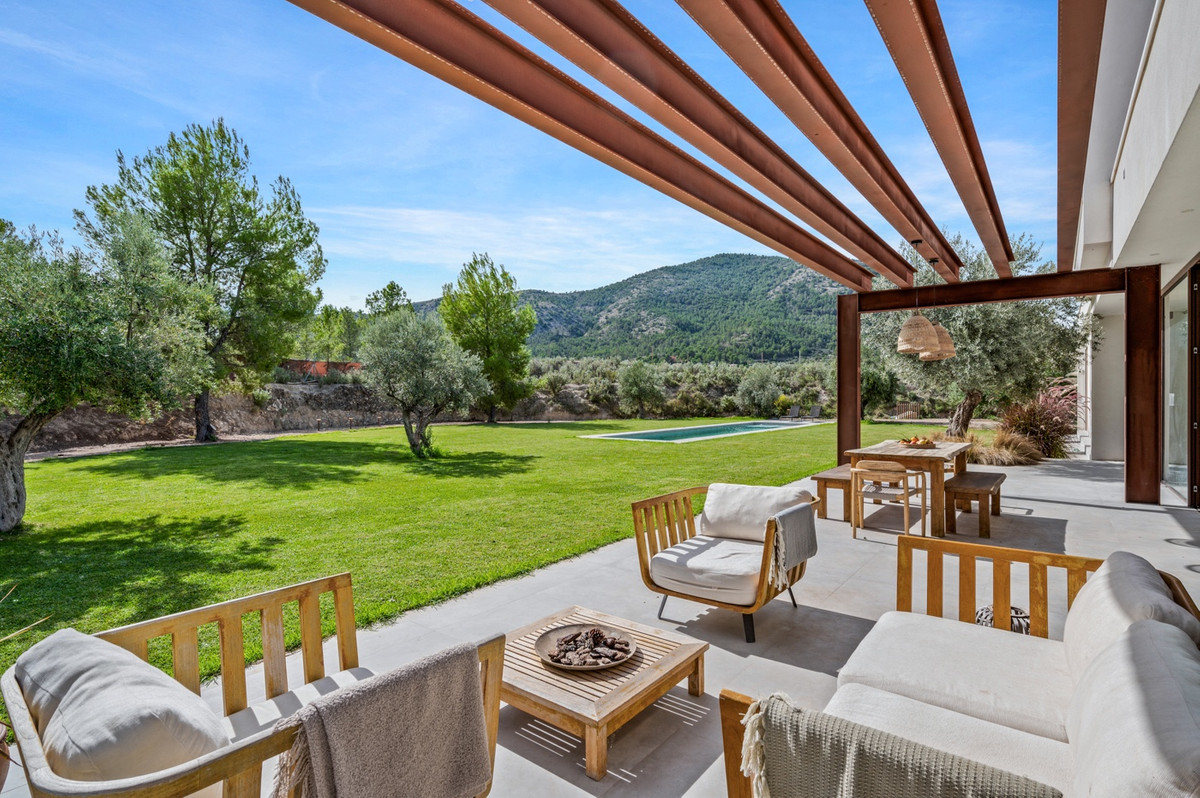 4 Bed Townhouse for sale in Finestrat Costa Blanca, Alicante, Spain