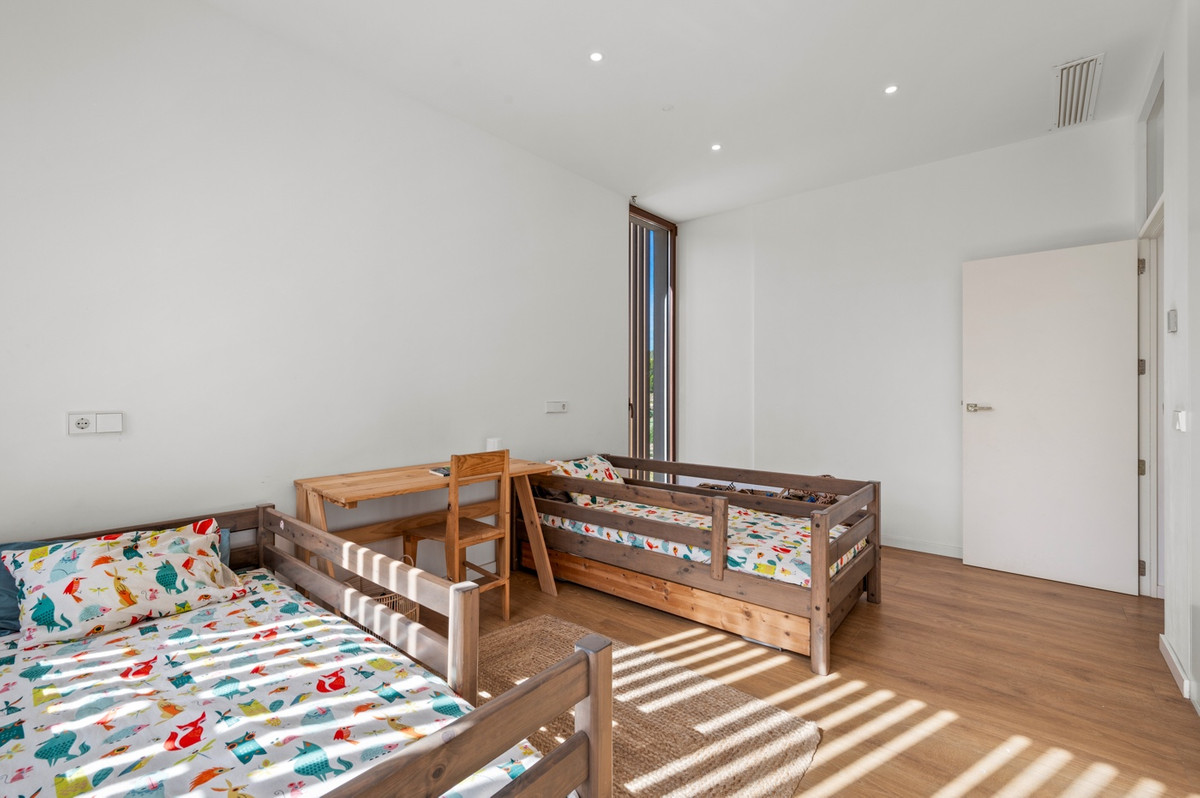 4 Bed Townhouse for sale in Finestrat Costa Blanca, Alicante, Spain