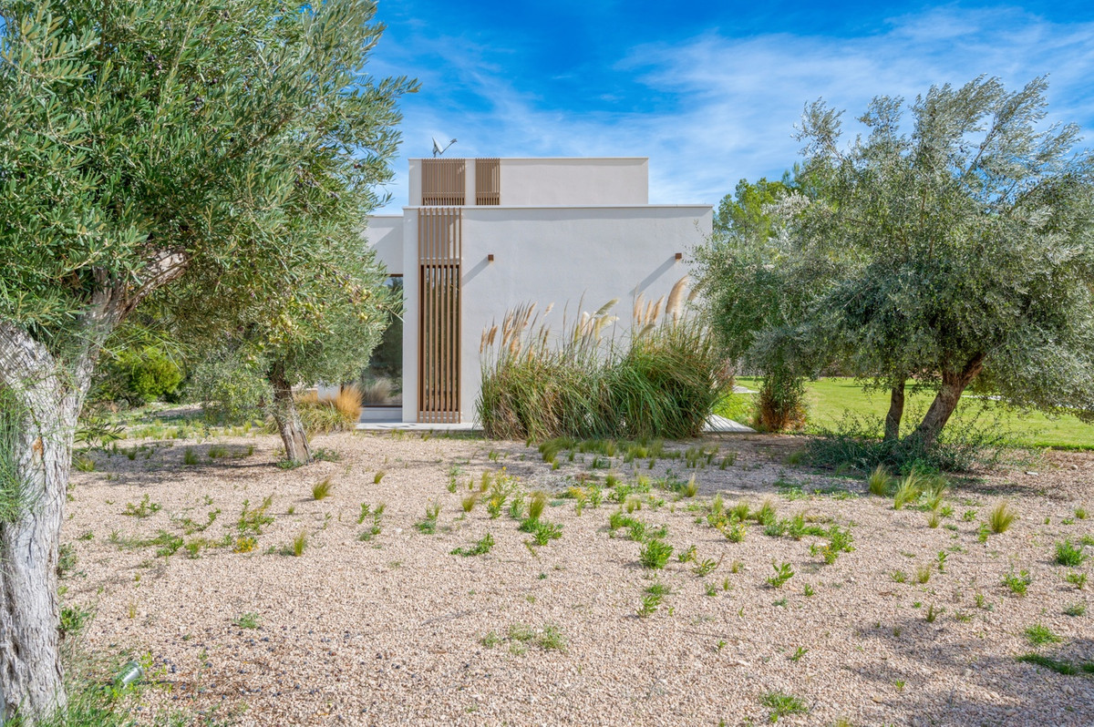 4 Bed Townhouse for sale in Finestrat Costa Blanca, Alicante, Spain