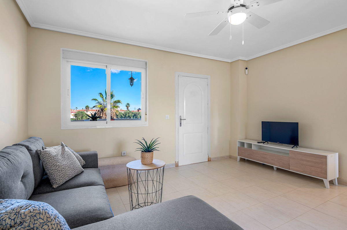 Se vende Apartamento en Planta Última de 2 dormitorios en Costa Blanca, Alicante, España