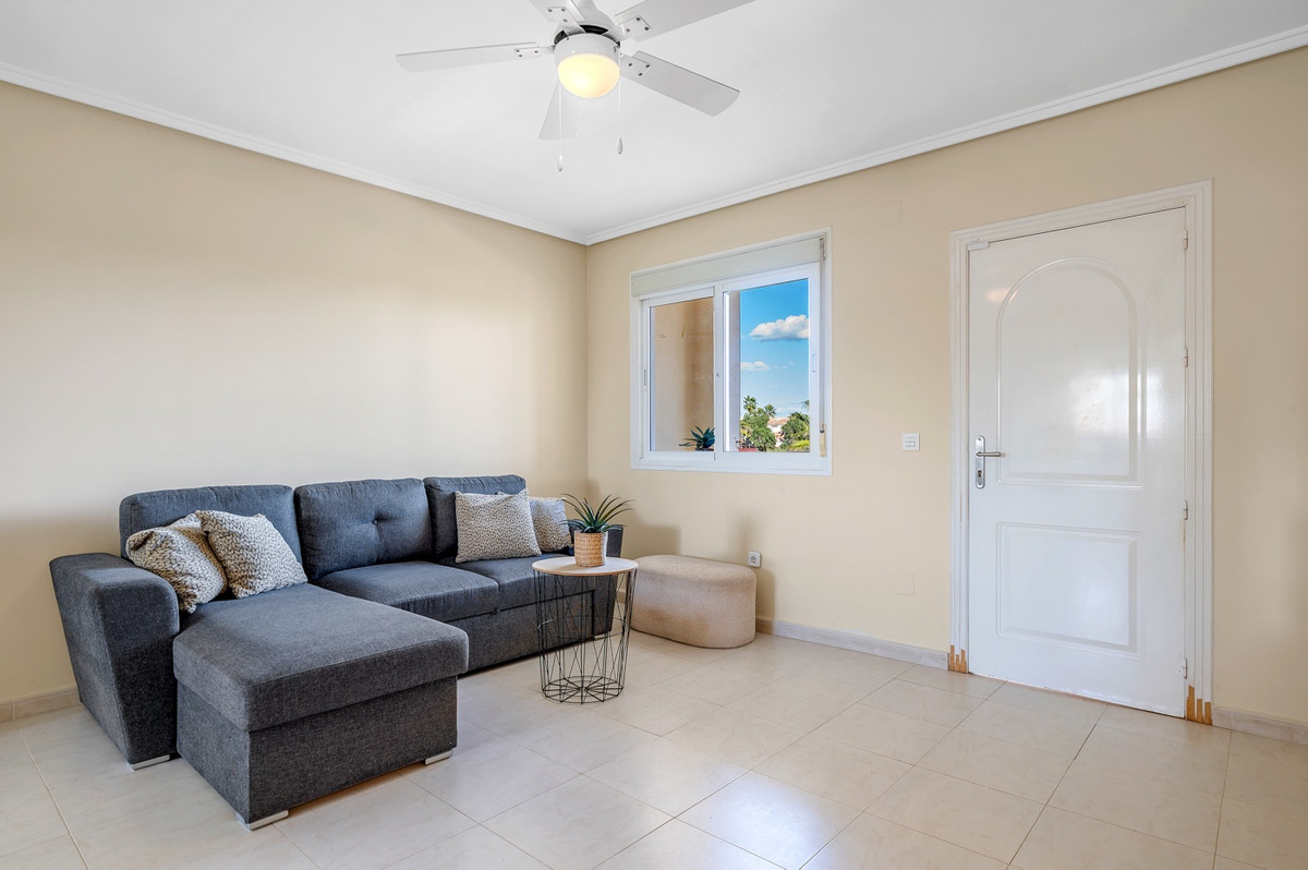 Se vende Apartamento en Planta Última de 2 dormitorios en Costa Blanca, Alicante, España