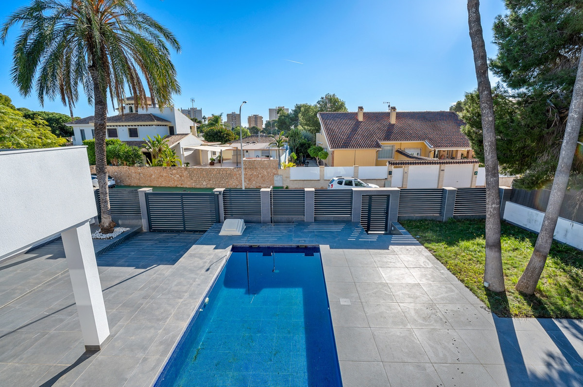 4 Bed Townhouse for sale in Campoamor Costa Blanca, Alicante, Spain