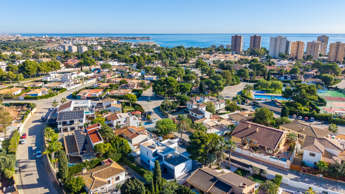 4 Bed Townhouse for sale in Campoamor Costa Blanca, Alicante, Spain